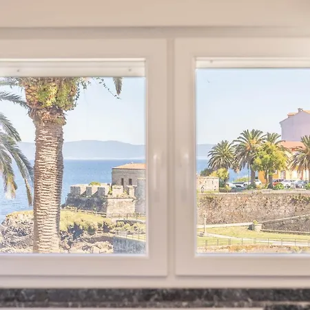 Con Vistas Al Mar Y Playa *