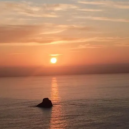 Con Vistas Al Mar Y Playa *